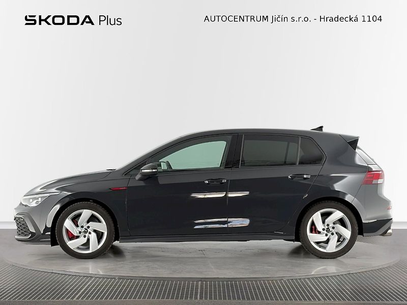 Volkswagen Golf (2024) GTI 2.0 TSI 180kW - fotka 3 z 29