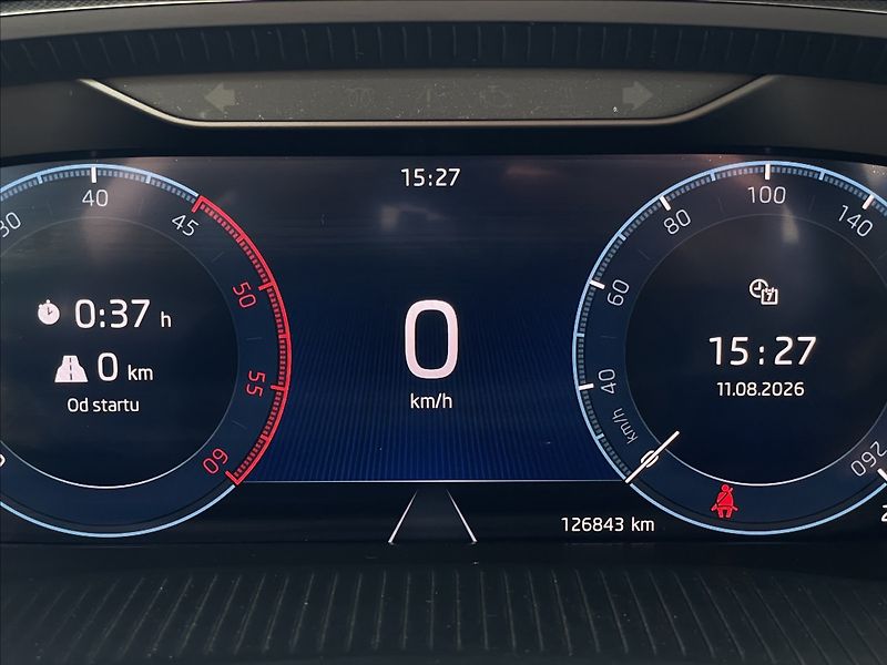 Škoda Octavia 2,0 TDI Ambition Plus LED+PDC - fotka 10 z 23