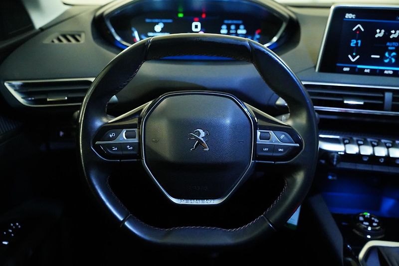 Peugeot 3008 - fotka 17 z 25