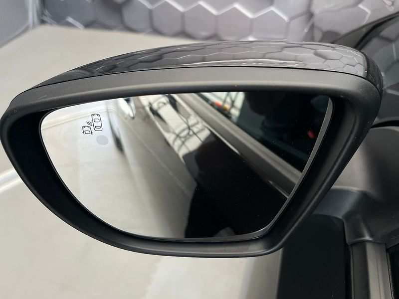 Nissan Leaf N-Connecta, 110 kW, 40kWh - fotka 49 z 72