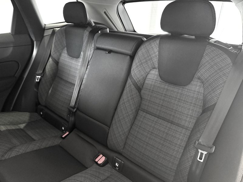 Volvo XC60 (2026) T6 PHEV CORE + 4ZÁRUKA/SERVIS - fotka 12 z 17