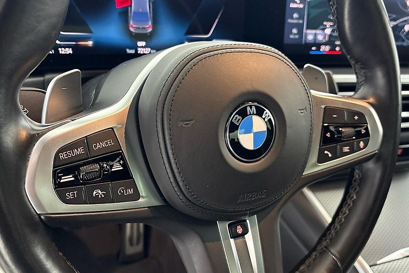 BMW Řada 3 řady 3 | 330d xDrive - fotka 23 z 27