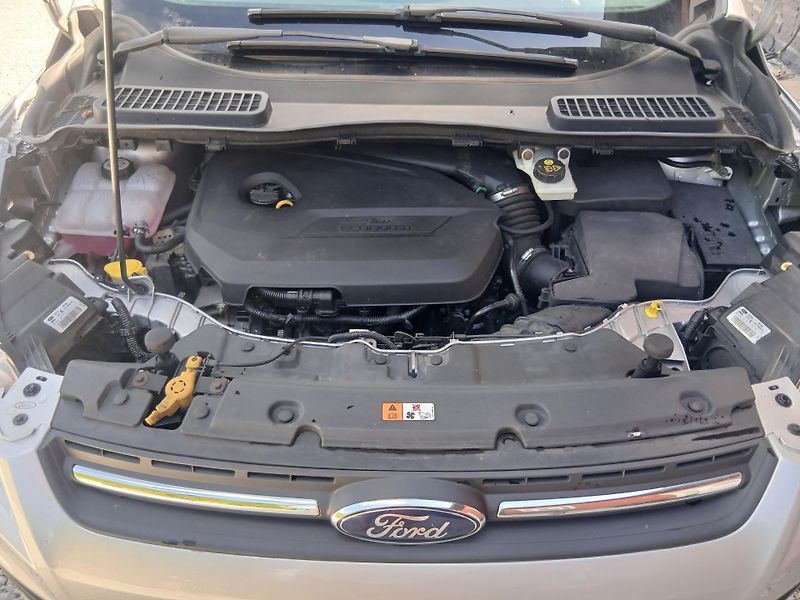 Ford Kuga 1.6i - fotka 28 z 36