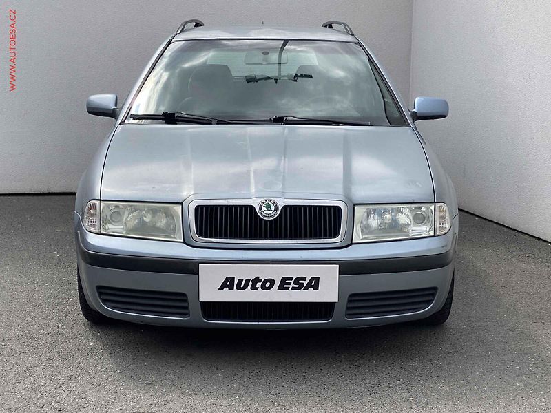 Škoda Octavia (2003) 1.6 MPi, ČR, Elegancec, TZ - fotka 2 z 17