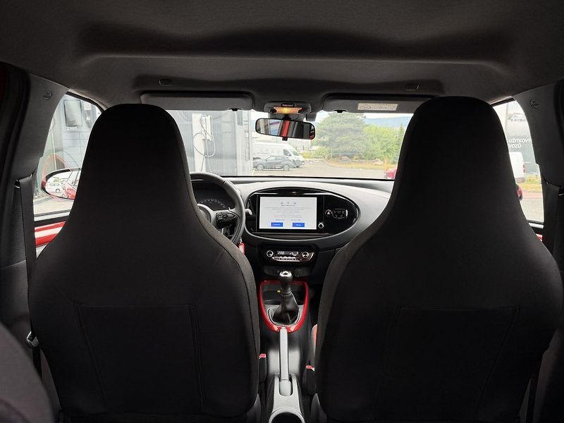 Toyota Aygo 1.0i, Style, DPH - fotka 8 z 24