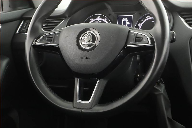 Škoda Octavia (2019) 1.5 TSI, Automat, ČR,1.maj - fotka 12 z 13
