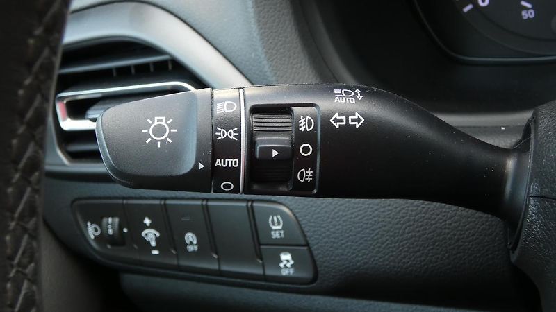 Hyundai i30 1.0 T-GDI Start Plus kombi - fotka 10 z 23