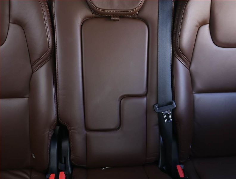 Volvo XC90 (2018) T8 Twin Engine AWD - fotka 10 z 19