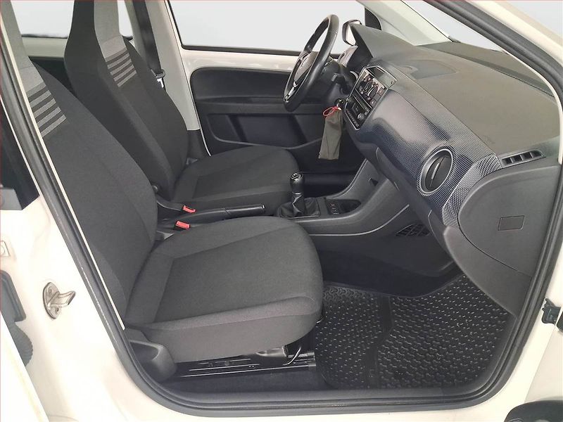 Volkswagen up! (2016) ACTIVE 1.0 MPI, Serv.kniha - fotka 9 z 16