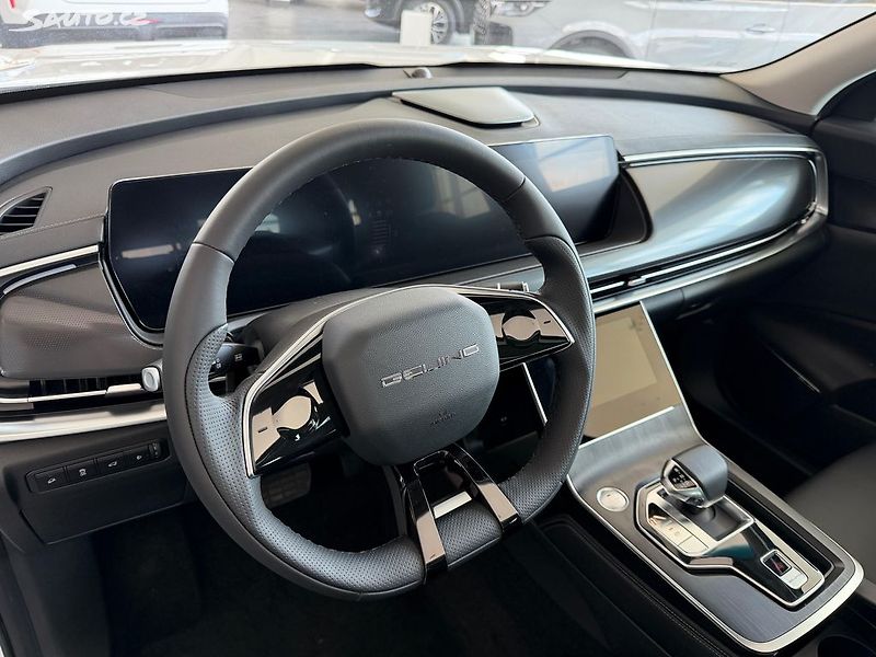 BAIC X75 (2025) ALL IN 130 kW Panorama DCT - fotka 15 z 28