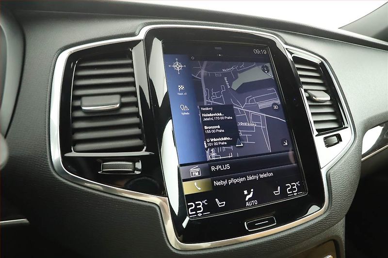 Volvo XC90 (2017) D5 AWD, 4X4, Automat - fotka 13 z 18
