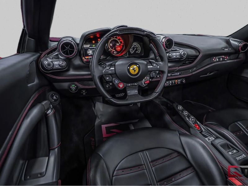 Ferrari F8 Spider Lift - fotka 9 z 12