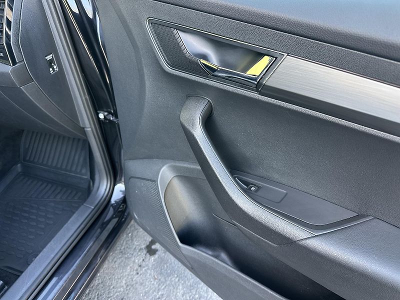Škoda Karoq (2018) 1.5TSI/110kW*1.Maj.Webasto *TZ - fotka 24 z 40