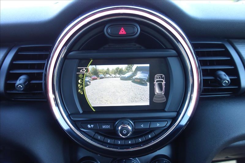 Mini Cooper 1,5 i 100KW, LED, 54TIS.KM. - fotka 26 z 38