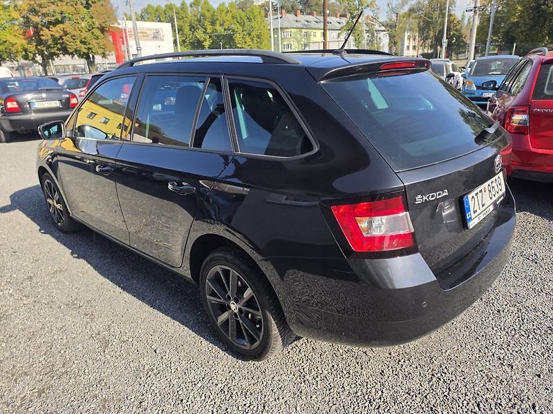 Škoda Fabia 1.2 TSI Vyhřev sedadel Led - fotka 3 z 23