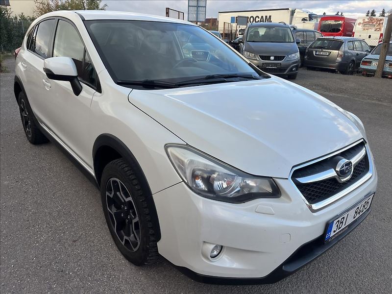 Subaru XV 2,0 D 4x4 108KW KAMERA SERVIS - fotka 3 z 44