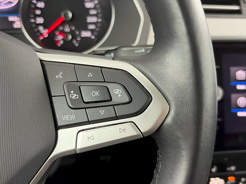 Volkswagen Passat (2022) Business 2.0 TDI 110kW - fotka 25 z 33