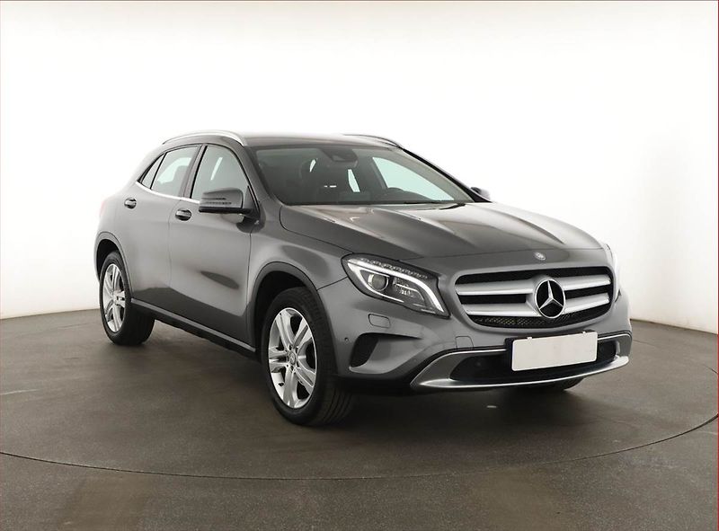 Mercedes-Benz GLA (2016) 200 CDI 4MATIC, 4X4 - fotografie inzerátu
