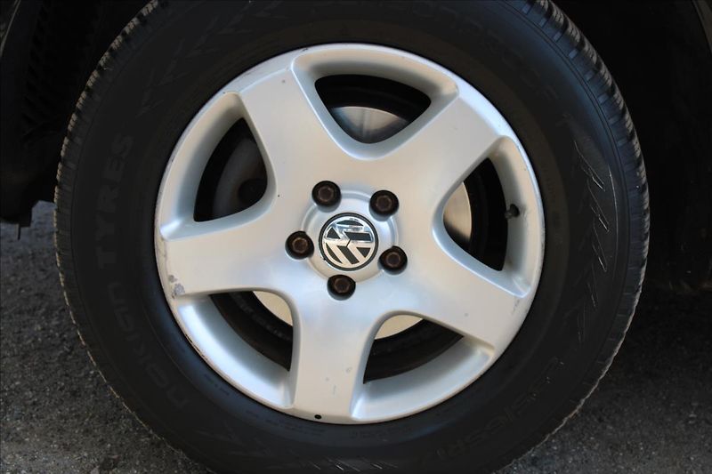 Volkswagen Touareg 2,5 TDI  NOVÉ V ČR,4x4 - fotka 28 z 29