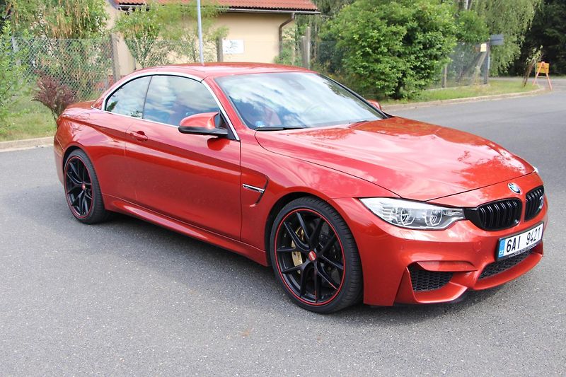 BMW M4 M4 CABRIO  - fotka 4 z 15