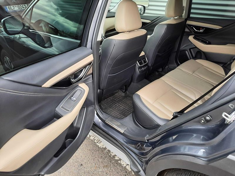 Subaru Outback (2021) 2,5i TOURING světlá kůže NAPPA - fotka 19 z 45