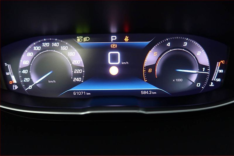 Peugeot 3008 (2023) Allure 1.5 BlueHDi, 1.majitel - fotka 11 z 20