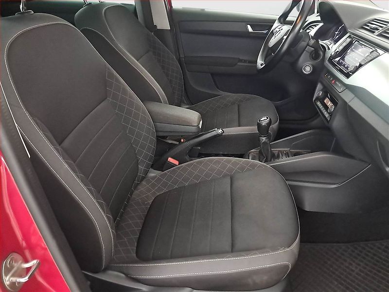 Škoda Fabia (2021) 1.0 TSI, ČR,1.maj, Tempomat - fotka 9 z 19