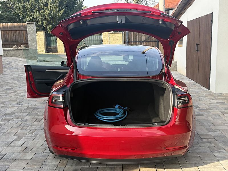 Tesla Model 3 (2023) SR+ 60, LFP, tazne, SOH:90% - fotka 11 z 13