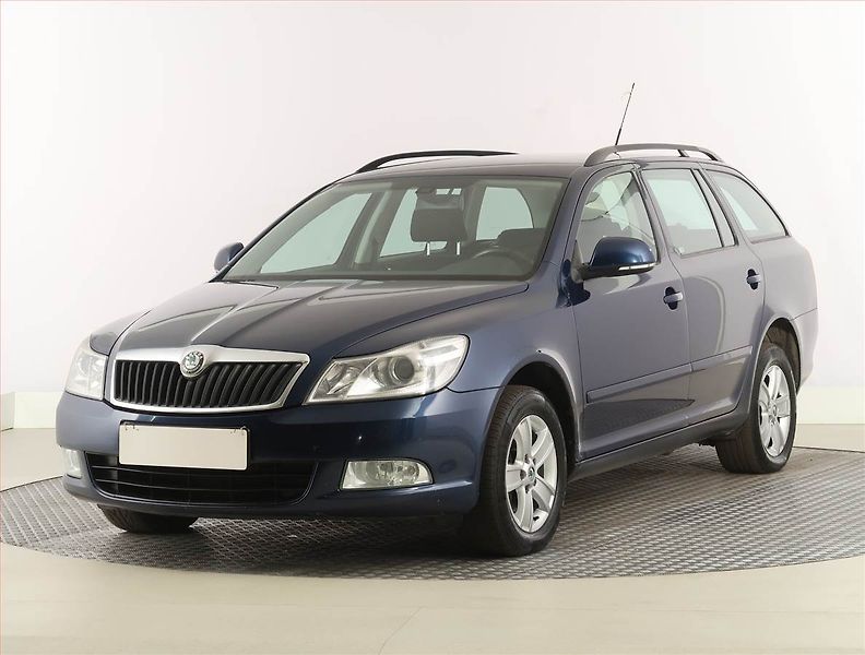 Škoda Octavia (2010) 1.8 TSI, 4X4, Tažné - fotka 2 z 21