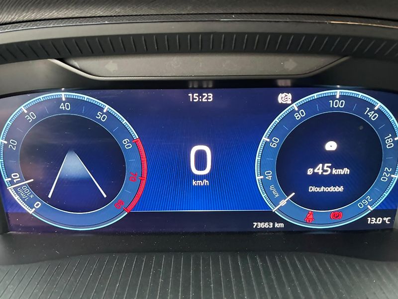 Škoda Octavia (2022) 1.5TSi,110KW,VYHŘ.SEDADLA,TEMP - fotka 15 z 21