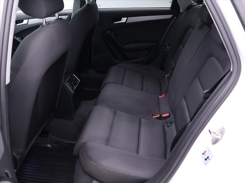 Audi A4 3,0 TDI 180kW Aut. quattro - fotka 12 z 30