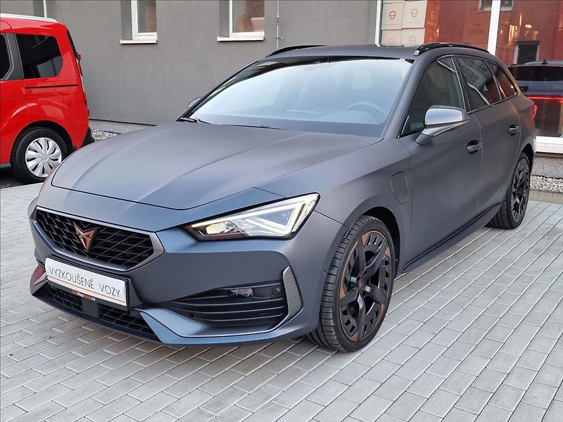 Cupra Leon 1.4TSI e-HYBRID 180kW DSG ST - fotka 5 z 50
