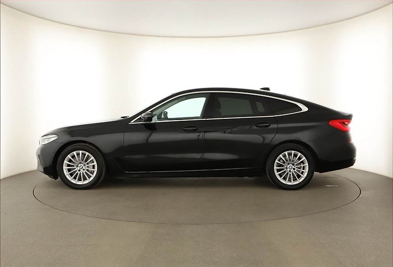 BMW Řada 6 (2022) 640i xDrive GT - fotka 3 z 18