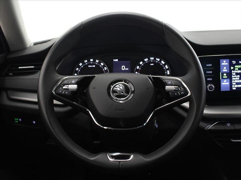 Škoda Octavia 2,0 TDi MT Ambition 67tkm. ČR - fotka 9 z 21