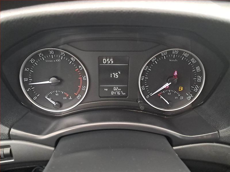 Škoda Octavia (2010) 1.6 TDI, Park. senzory - fotka 11 z 15