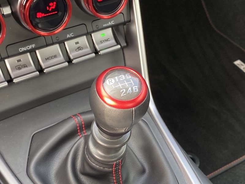 Subaru BRZ 2.4i, ČR, Limited, manual - fotka 20 z 25
