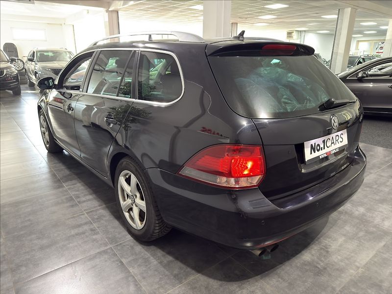 Volkswagen Golf 1,4   TSI STYLE BI-XEN NAVI - fotka 4 z 34
