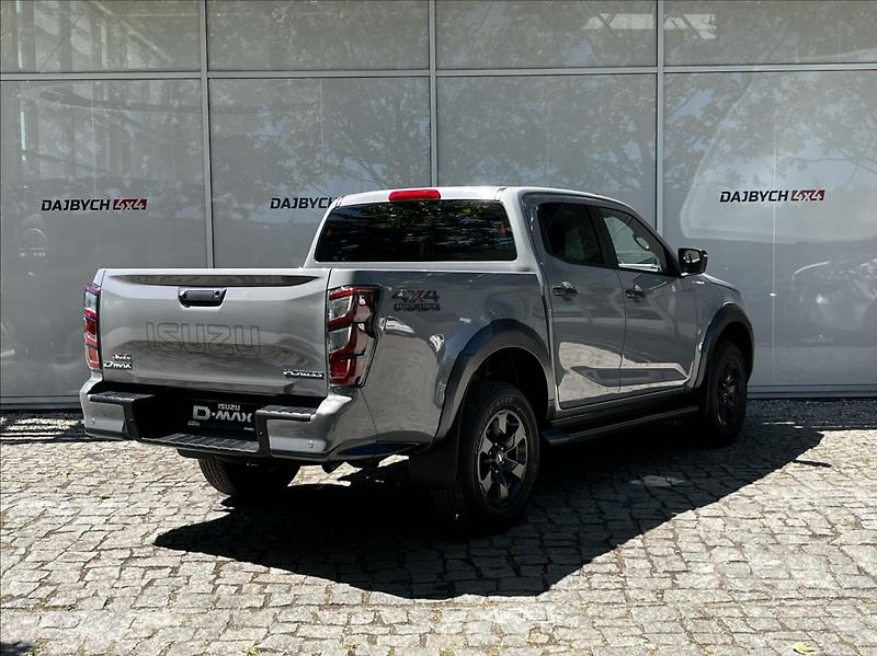 Isuzu D-Max 1,9 Double Cab  6A/T V-Cross M - fotka 5 z 28