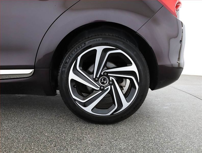 Citroën DS5 (2015) 2.0 BlueHDI, Automat, ČR,1.maj - fotka 21 z 21