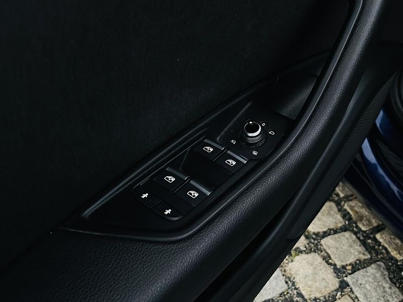 Audi A4 1.4TFSI MANUÁL TAŽNÉ SERVISKA - fotka 33 z 43