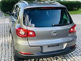 Volkswagen Tiguan 2.0TSI 4x4 AUT SERVISKA VYHŘEV - náhled 18
