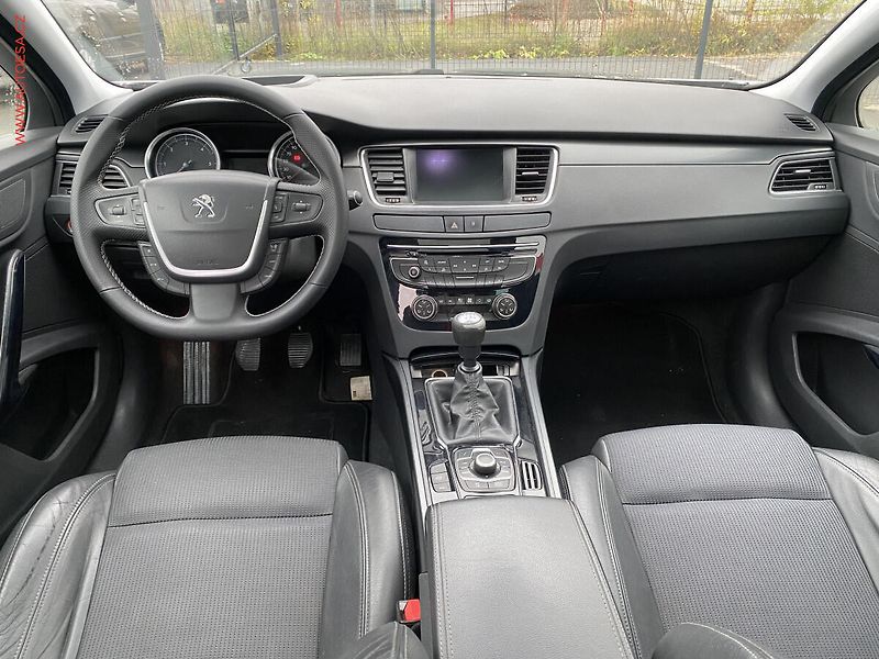 Peugeot 508 (2012) 2.0 HDi, ČR, Allure, STK11/27 - fotka 8 z 19