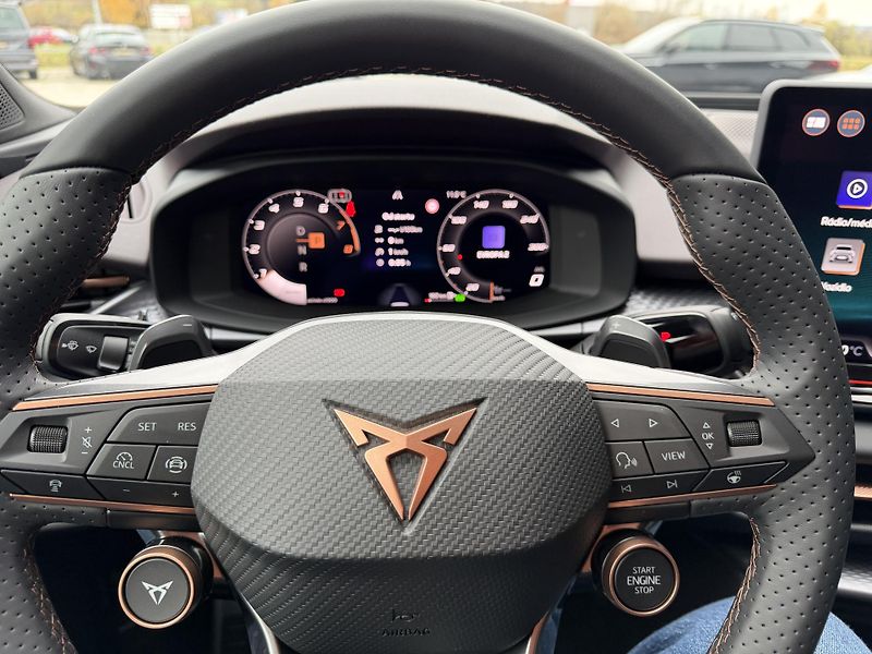 Cupra Terramar (2026) 2.0TSI 150kW 4WD R20 NT DCC CZ - fotka 39 z 50