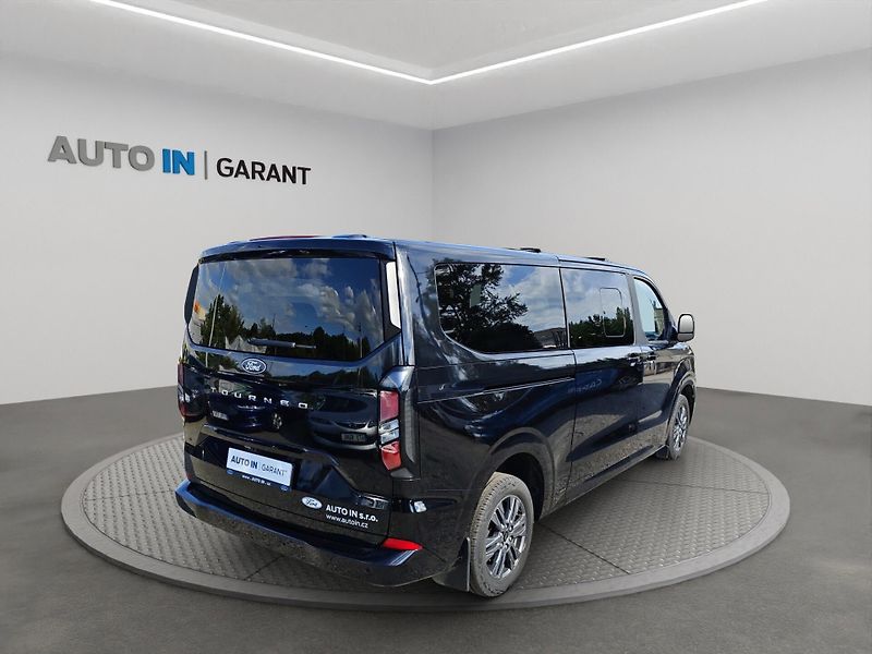 Ford Tourneo Custom (2024) L2 , Titanium , čr, 1.majitel - fotka 11 z 11