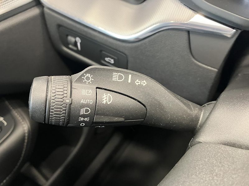 Volvo XC60 T6 AWD Drive-E Inscription AT8 - fotka 23 z 47