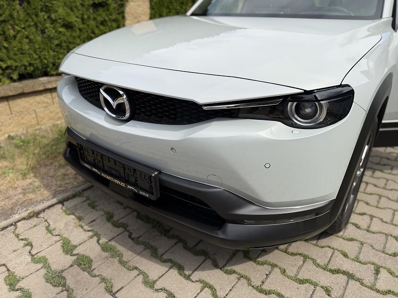 Mazda MX-30 (2021) EXLUSIVE-NAVI-KÚŽE-ČERPADLO- - fotka 10 z 26
