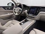 Volvo V60 B4 DARK PLUS CZ 1.maj - náhled 26