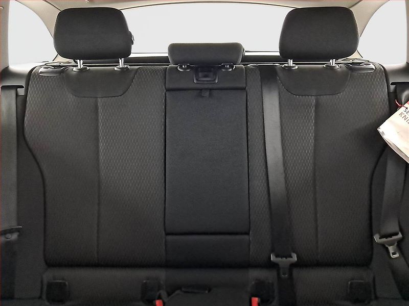 BMW Řada 3 (2015) 320 d, Serv.kniha, Tempomat - fotka 10 z 17