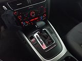 Audi Q5 (2009) basis 2.0 TDI, 4X4, Automat - náhled 13