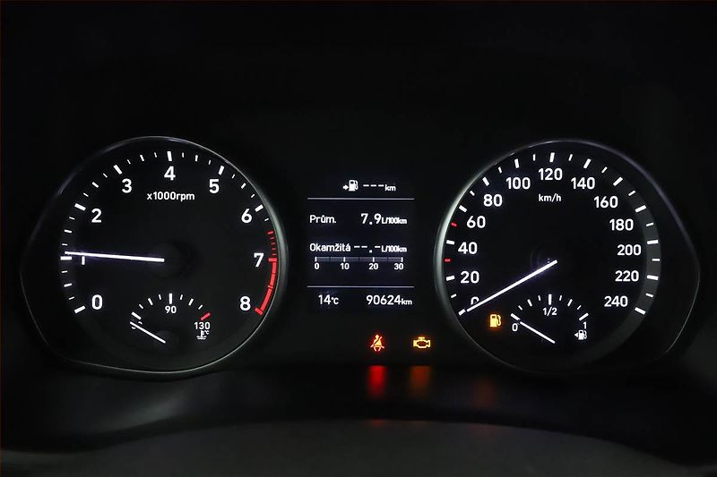 Hyundai i30 (2019) Smart 1.0 T-GDI, Serv.kniha - fotka 12 z 14